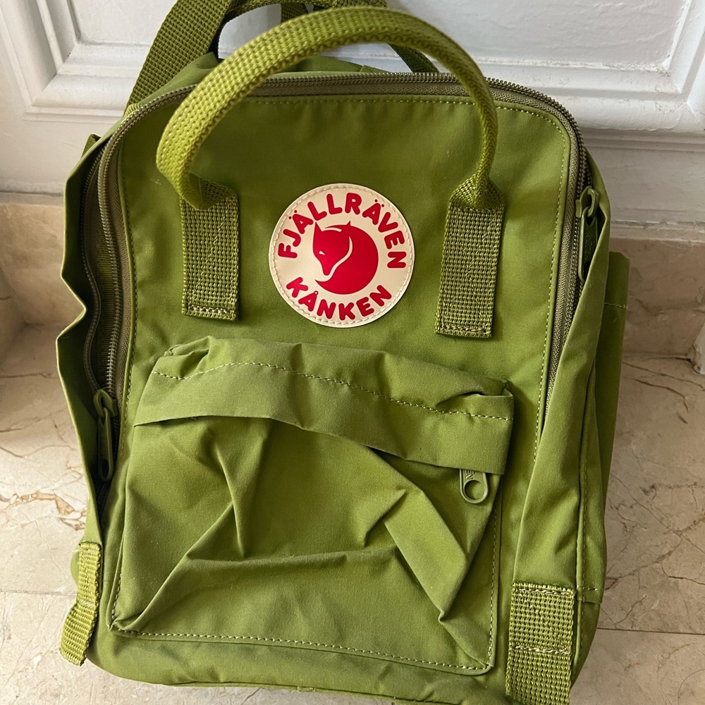 COPY - Mini Fjallraven Kanken, Guacamole color